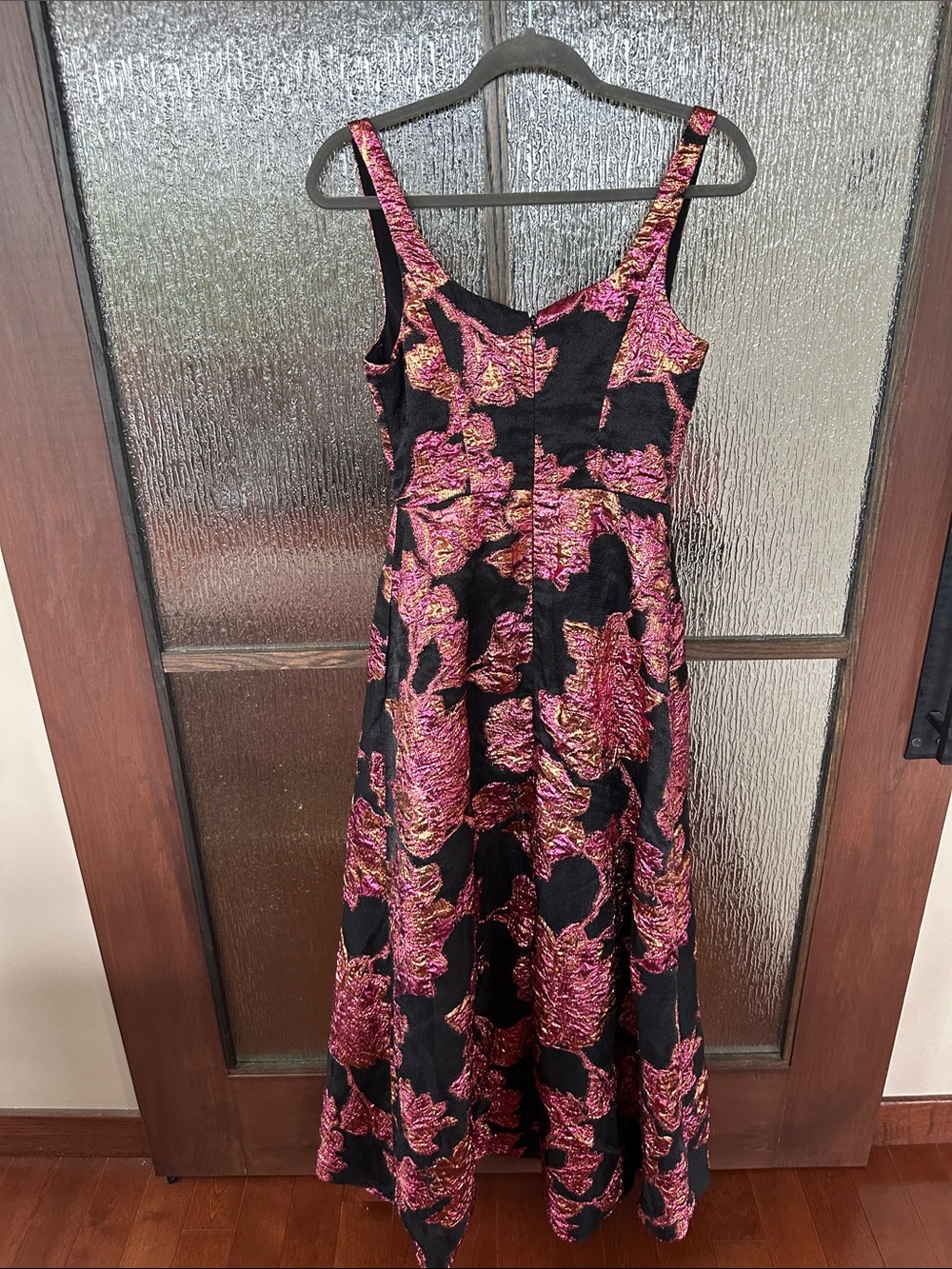 Dress The Population Vienna Full Skirt Gown
Sleeveless Black Maxi size Large - Picture 13 of 16